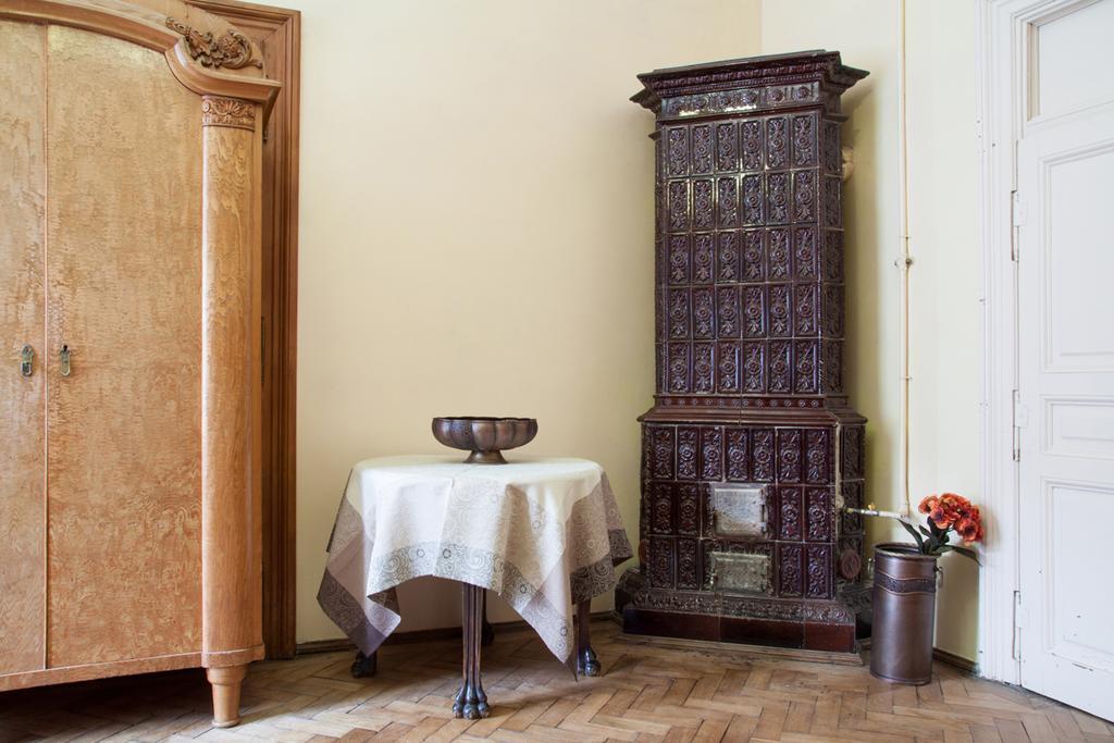 "Eva Stories" Movie Apartment On Rynok Square Lviv Eksteriør billede